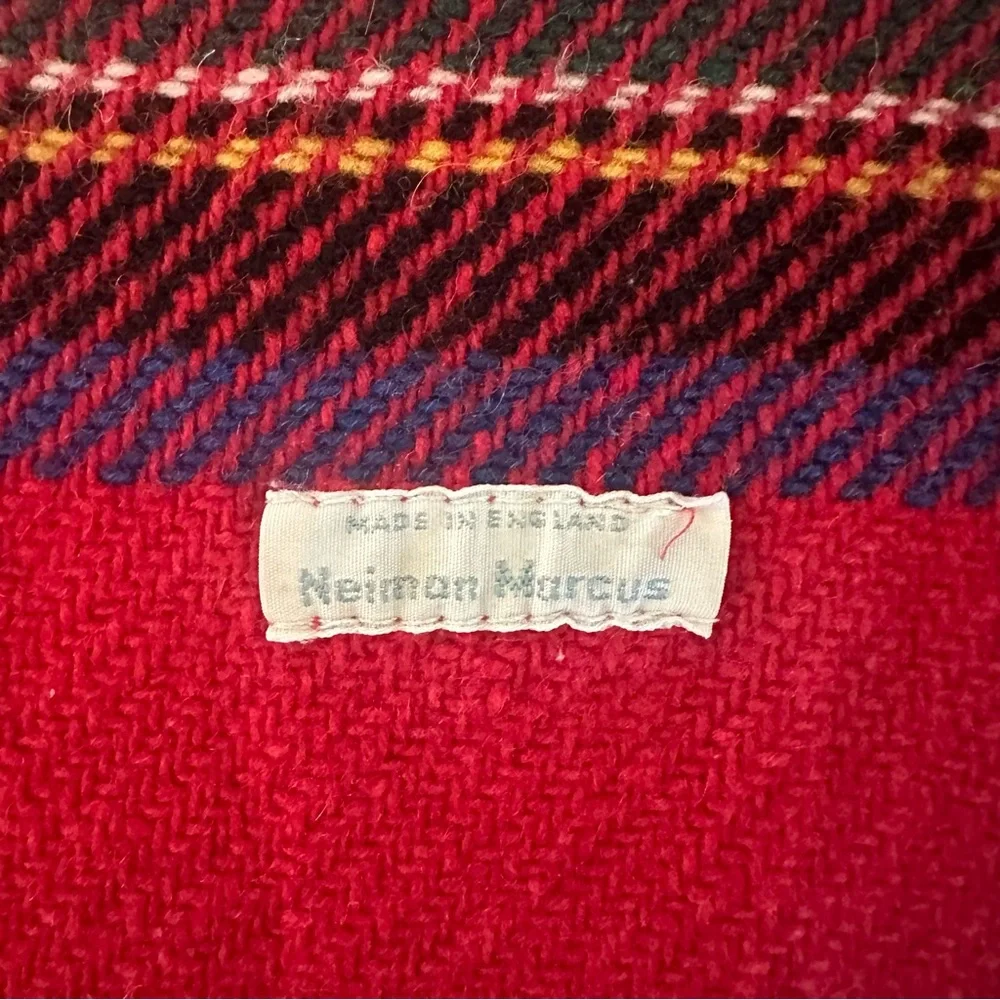 Vintage Neiman Marcus 100% Wool Classic Plaid Blanket Scarf in Red Tartan Plaid
